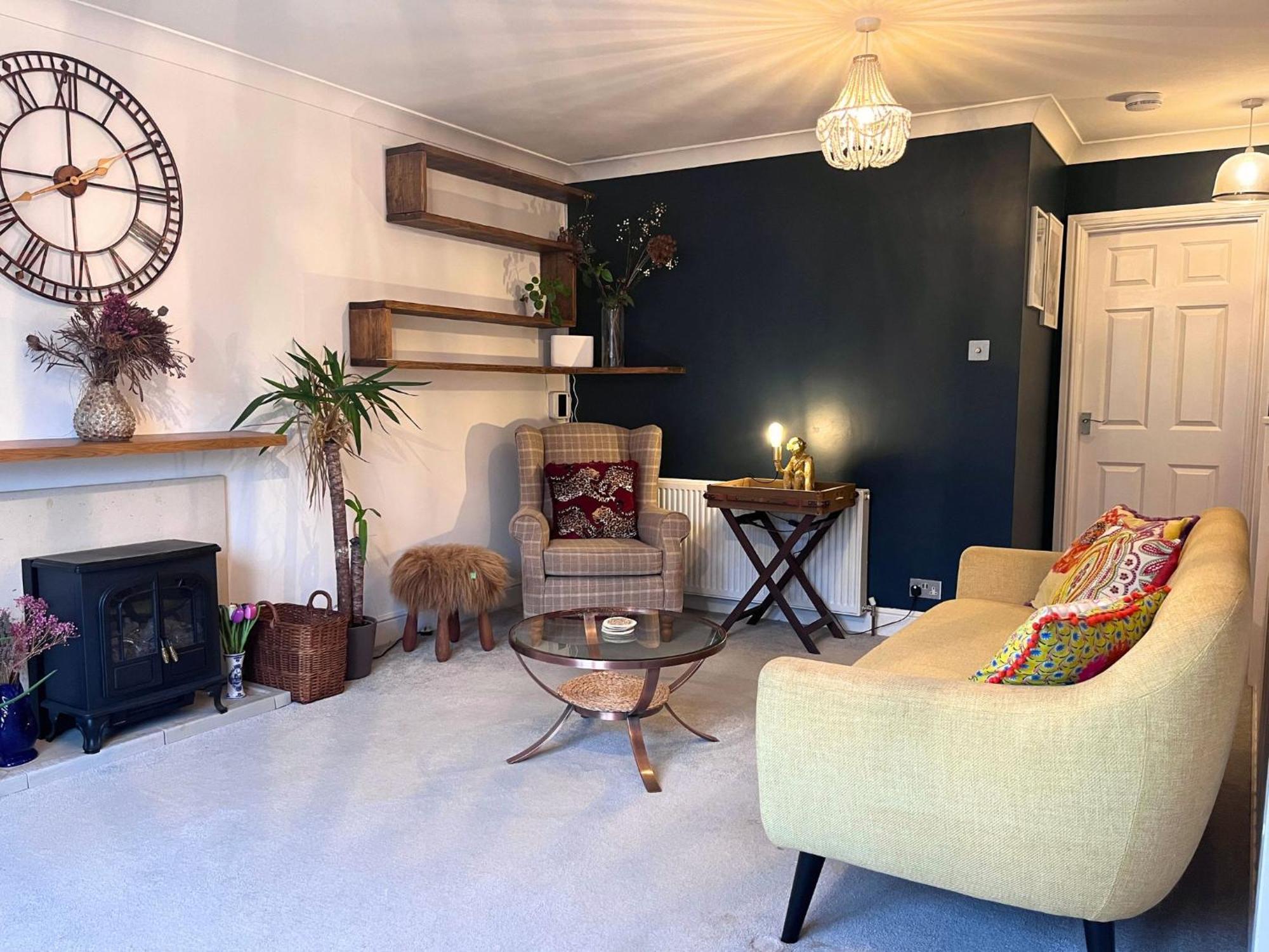 Jekyll'S On Hyde - Spacious Town House - Central Winchester - Free Parking, Sleeps 5 - By Xplus Stays מראה חיצוני תמונה